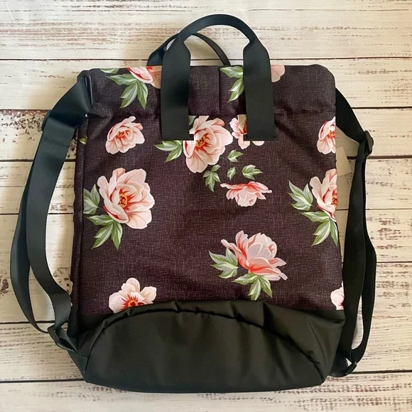 Vooray Flex Cinch Backpack in Flourish pattern. - Picture 2 of 6